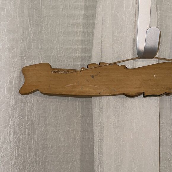 Vintage Handmade Chiseled Wood “Merry Christmas” Sign Tan Red Green - Picture 4 of 10